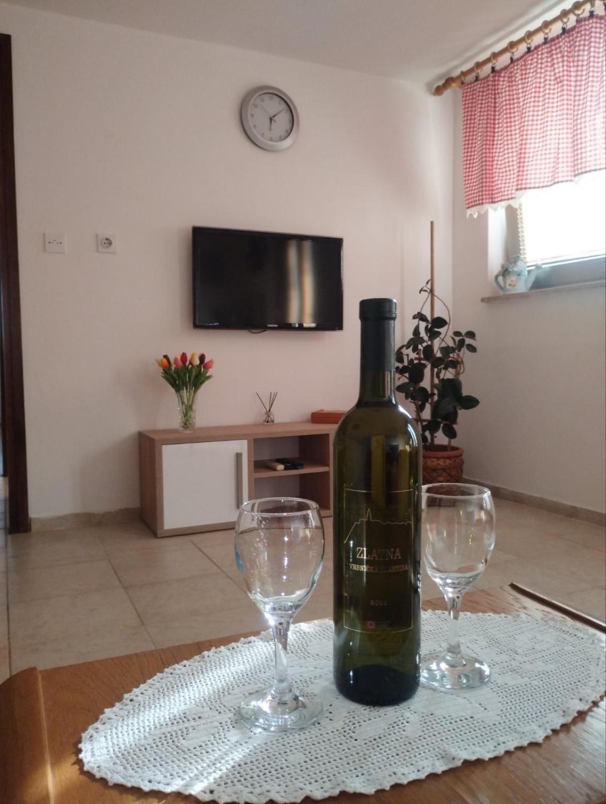 Apartman Tri Palme Gabonjin Kültér fotó