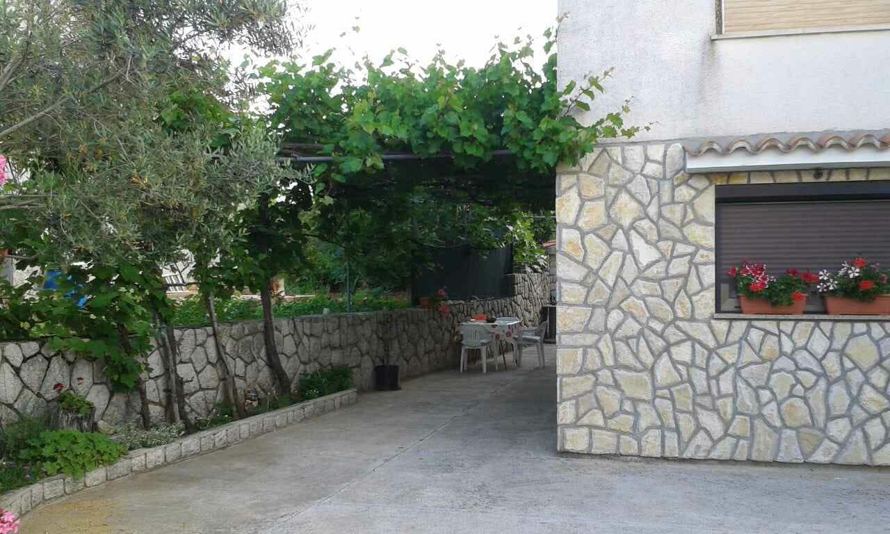 Apartman Tri Palme Gabonjin Kültér fotó