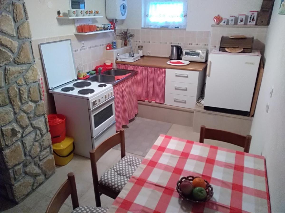 Apartman Tri Palme Apartman Gabonjin Szoba fotó